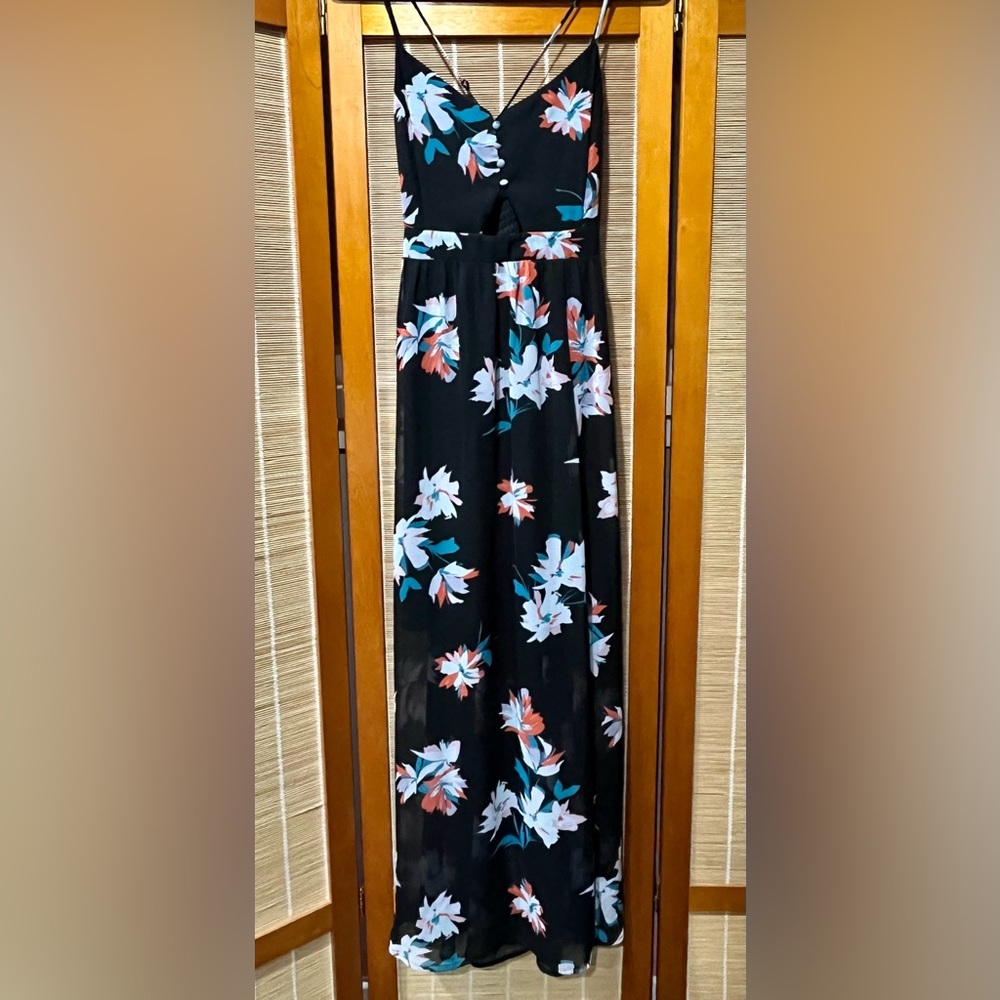 🔒 Candie’s black floral maxi dress, size S